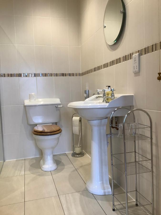 Orchard Cottage, Clematis Cottages, Stamford. Accessible Luxury Home. Экстерьер фото